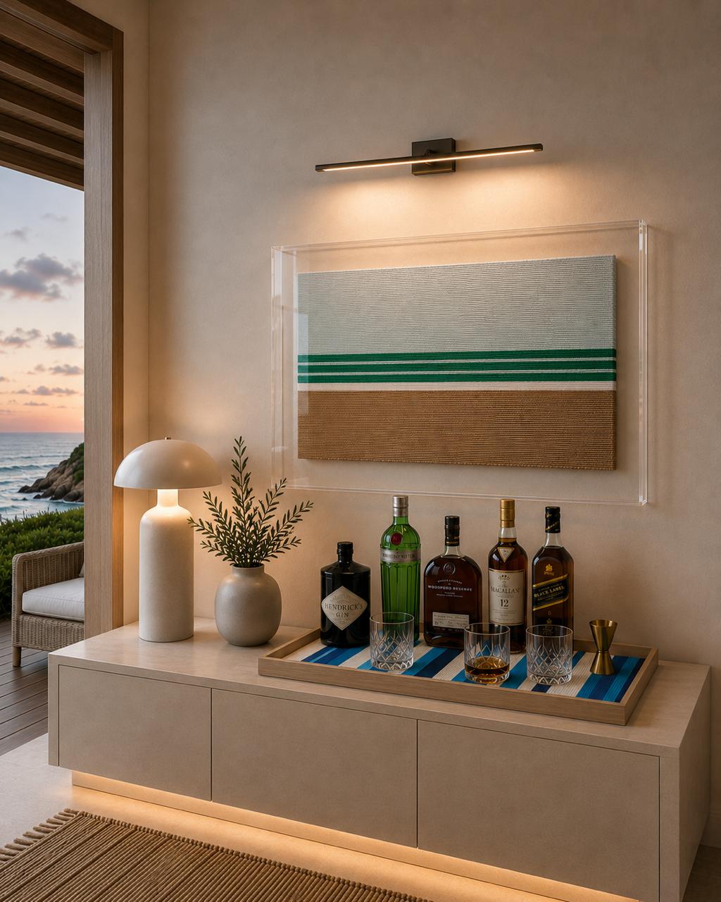 Bar · painel têxtil em acrílico e bandeja em listras azuis